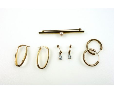 Continental yellow metal bar brooch set cultured pearl, stamped "333", L.6.3cm; pair of Italian oval hoop earrings, marked "3