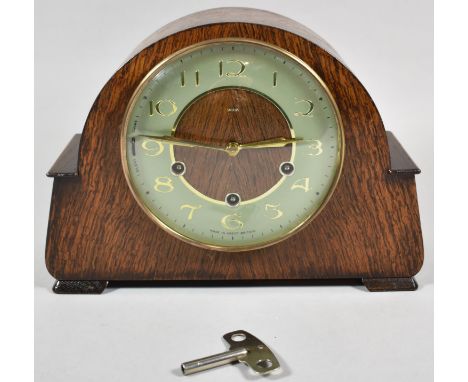 A Mid 20th Century Smiths Oak Cased Westminster Chime Mantle Clock, 28.5cm wide 