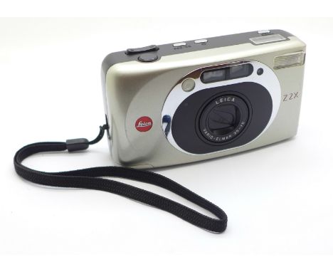 A Leica Z 2X camera with Vario-Elmar 35-70 lens 