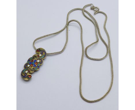 A Russian silver and enamel pendant on silver chain, 7.7g 