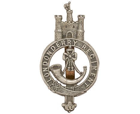 Irish Londonderry Light Infantry Militia Victorian glengarry badge circa 1874-81. Good very scarce die-stamped white metal LO