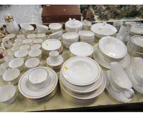 A Royal Worcester Contessa tea and dinner service