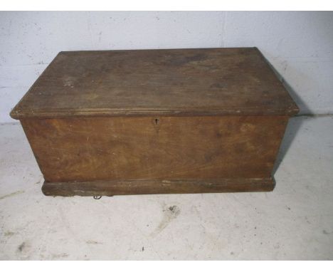 An elm trunk. 68cm x 40cm, height 31cm 