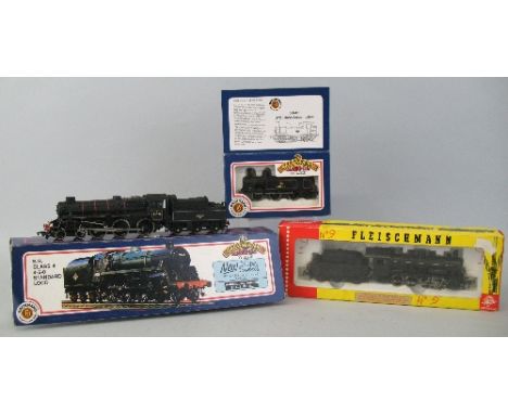 '00 guage, Bachmann Standard Class 4 4-6-0 locomotive and tender No. 75020, Bachmann Class J72 0-6-0 tank locomotive No. 6868