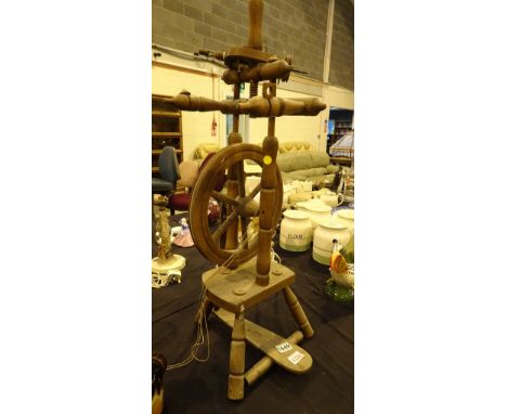 Vintage spinning wheel, A/F
