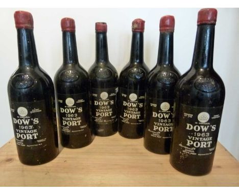 6 Bottles Dow’s Vintage Port 1963 6 Bottles Dow’s Vintage Port 1963 (1 b/n, 2 vts, 1 u/s, 1 mus)
