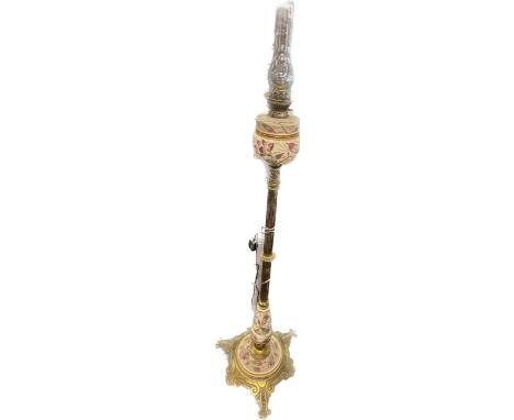 Antique Victorian floor standing telescopic brass oil lamp, approximate height 1.73m