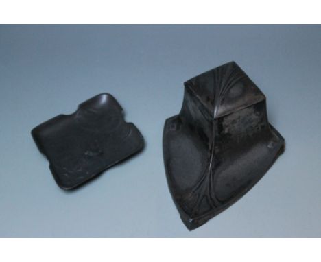 A WMF ART NOUVEAU PEWTER INKWELL,  together with a similar dish, D 18 cm