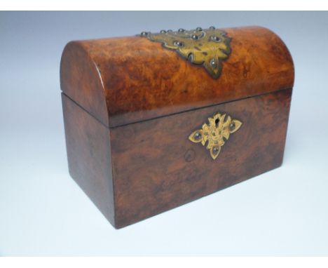 A VICTORIAN BRASS MOUNTED WALNUT DOMED TEA CADDY, fitted interior with two lidded compartments, W 23.3 cm, H 16.5 cm