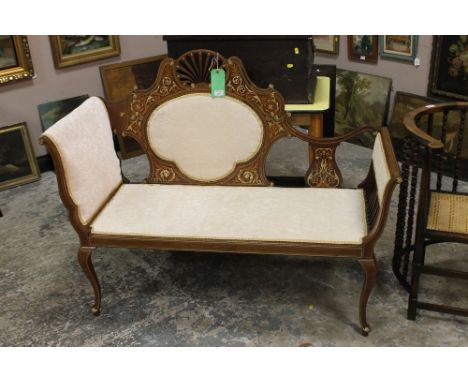 AN EARLY 20TH CENTURY ART NOUVEAU MAHOGANY SMALL SETTEE, with inlaid detail throughout, raised on slender shaped cabriole sup