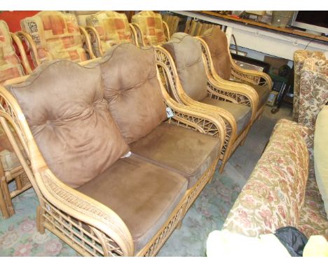 CONSERVATORY SUITE ( 2 SEATER SOFA &amp; 2 ARMCHAIRS )