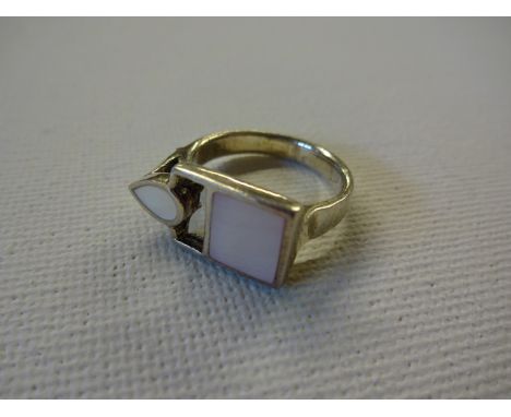 SILVER RING WITH PINK AND WHITE ENAMEL STAMPED 925