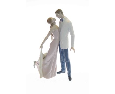 Lladro couple in formal dress, impressed number 6475