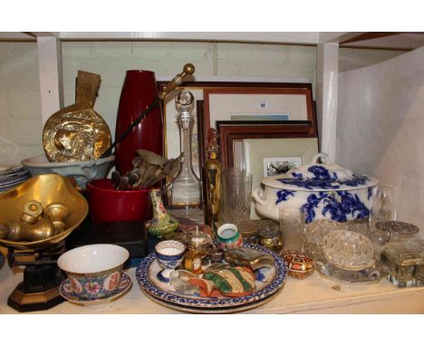 Kitchen scales, pictures, glass salts, table lamp, large vase, etc