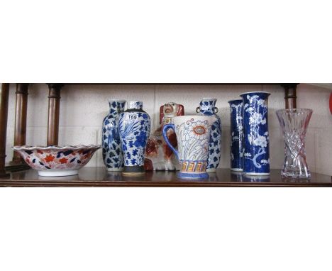 Shelf of collectables to include blue &amp; white vases