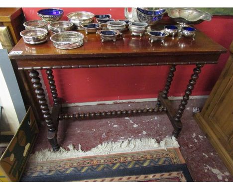 Bobbin turned hall table