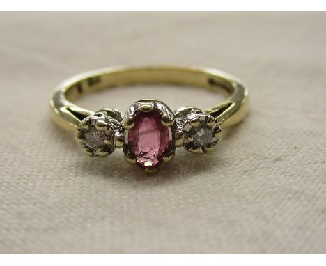 Gold ruby &amp; diamond 3 stone ring