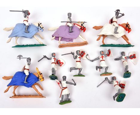 10 Timpo Swoppet knights. 4x mounted and 6x knights on foot all with red cross on white background to tunics and shields. Var