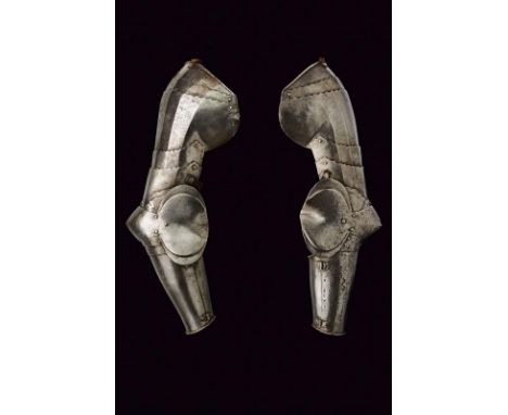 dating: Late 15th Century provenance: Germany, Three-plated pauldrons, four-plated brassards, all faceted and with undulated 