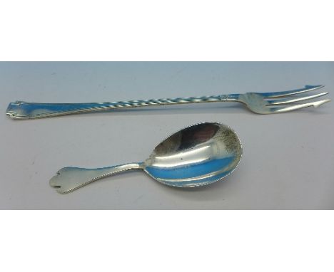 A silver fork and caddy spoon, 38g