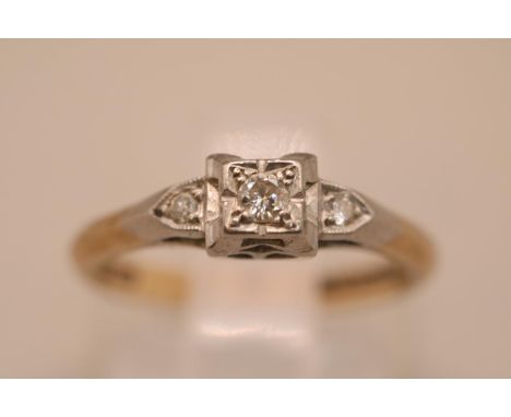 Ladies 9ct Gold Diamond set ring. Size K 2.8g total weight 