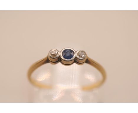 Ladies 18K Gold Sapphire &amp; Diamond 3 stone set ring Size K 1.59g total weight 