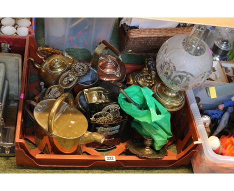 Large collection of assorted Brass and Copperware inc. Horse brasses, Oil Lamp, Watering Can etc 