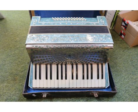 Settimio Piano Accordion in case 