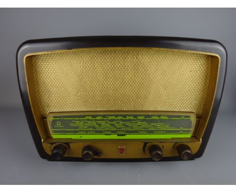 Bluetooth loudspeaker built into a Vintage Philips 314A valve radio case (30+30 watt RMS) L41cm x H27cm    Condition Report  