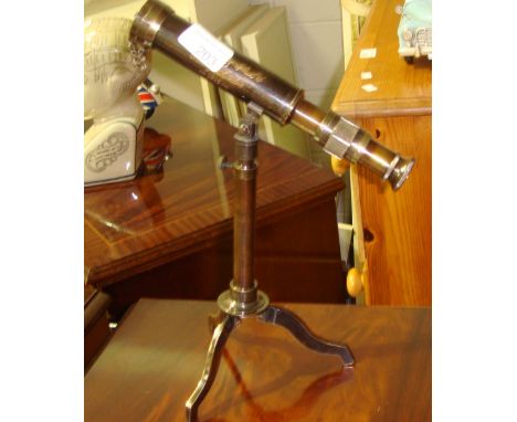 Antique style desk telescope