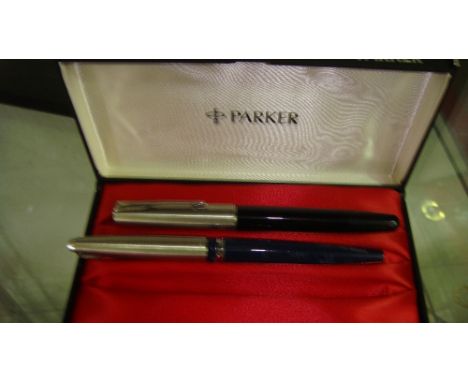 Vintage compass set & Parker fountain pen & one other
