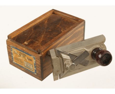 A RECORD No 2506 L & R side rebate plane in fitted wood box F