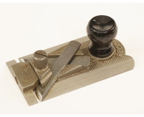 A little used RECORD No 2506 L & R side rebate plane F