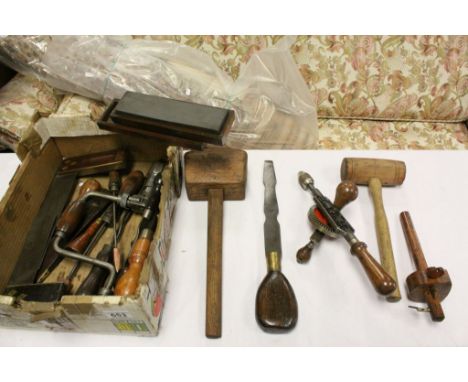 Mixed collection of vintage hand Tools