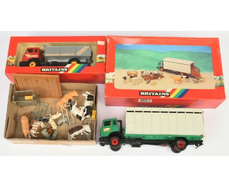 Britains 9631 Iveco Cattle Truck - Green cab and chassis, grey back with figures and accessories (not Checked for correctness