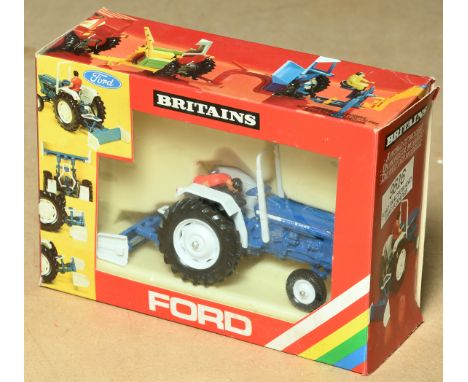 Britains 9516 Ford 6600 Tractor With Yard Scrapper - Blue, grey with figure driver - Near Mint overall in a Good to Good Plus