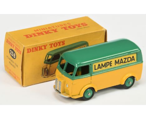 Lot De 2 Dinky Toys : Mazda France Et Royal Mail GB, Collection