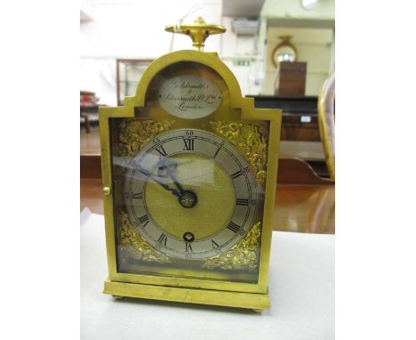 Early 20th Century gilt brass mantel clock having brass dial with silvered chapter ring and Roman numerals, inscribed Goldsmi