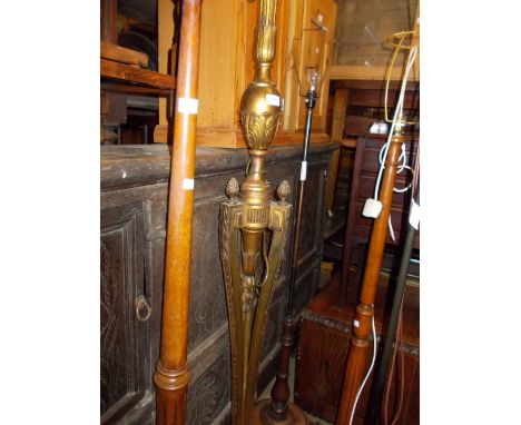 Early 20th Century giltwood lamp standard