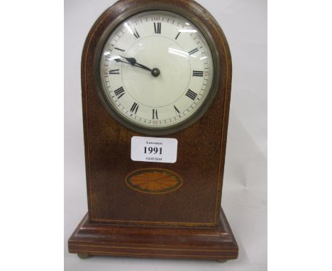 Small Edwardian mahogany line and lunette inlaid dome shaped mantel clock, the enamel dial with Roman numerals