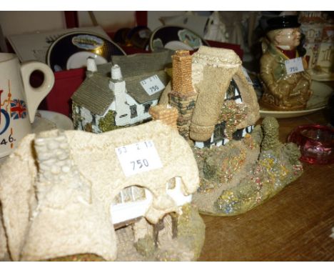 Wade porcelain trinket dish in the form of a tortoise, small Royal Doulton Toby jug ' Mr Pickwick ', another of ' Micawber ' 
