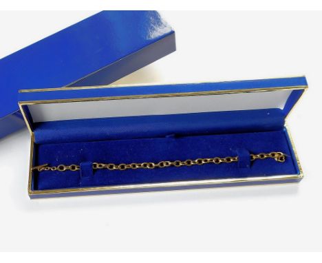 JAMES SUDDABY. A contemporary, James Suddaby hand made 999 (24ct.) fine gold chain bracelet with heart-shaped drop & T-bar cl