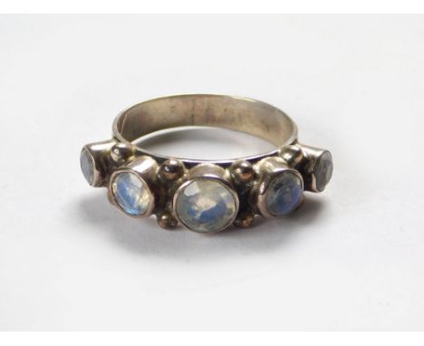 DRESS RING. A silver & faceted labradorite dress ring. Size M/N.  Please note that all items in this auction are previously o