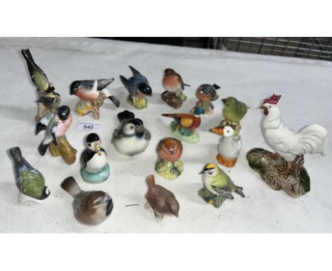 Small collection of Beswick and Hummel birds.&nbsp;Condition - damage/repair to one bird, otherwise ok.