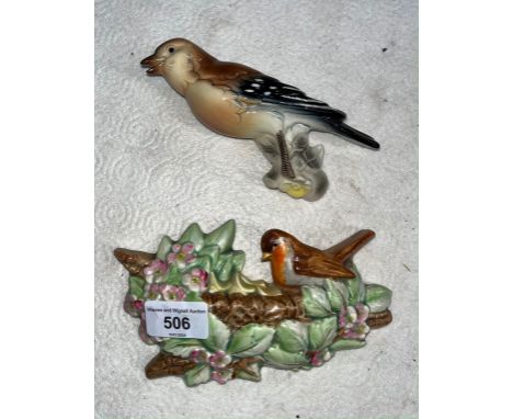 Beswick wall plaque, Robin on branch, model No 572, together with another wall hanging bird figure bearing model number 4981 