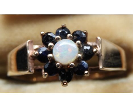 9CT GOLD OPAL &amp; SAPPHIRE RING 1.33G GROSS n