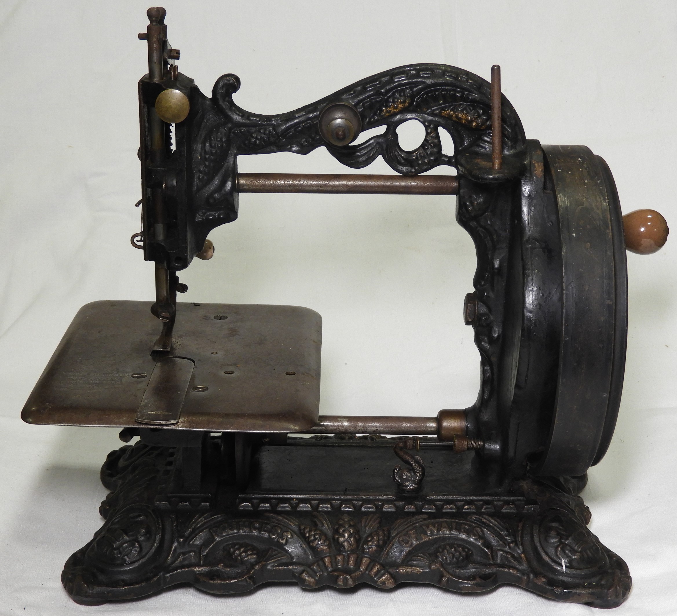NEWTON, WILSON & CO PRINCESS OF WALES SEWING MACHINE