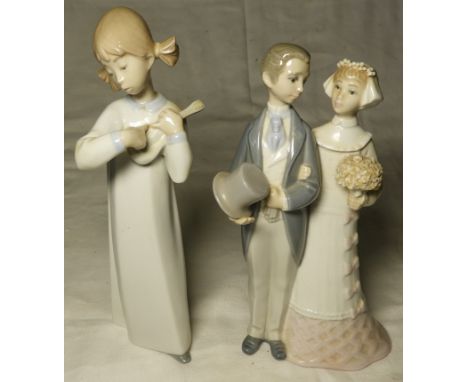 2 LLADRO FIGURES 