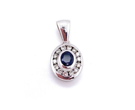 Anhänger mit einem Saphir und gesamt ca. 0,30 ct BrillantenMaterial: 585 WeißgoldDiamanten: 14 Brillanten, ges. ca. 0,3 ct, S
