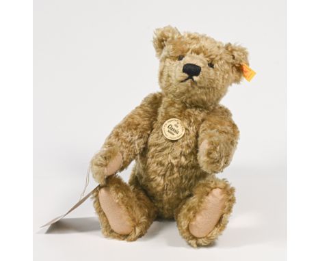 One Steiff 1920 Classic Teddy Bear 35cm tall